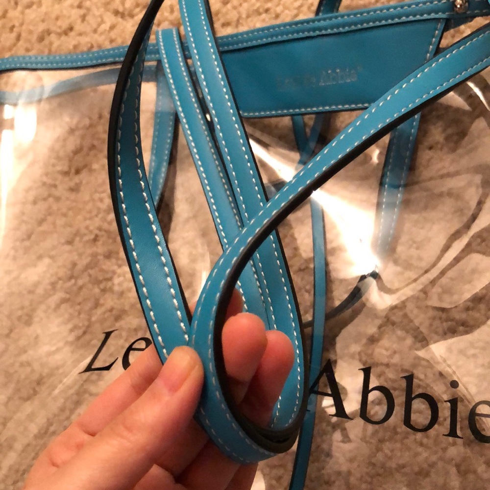 Tote - Picture 3 of 5